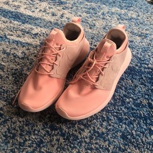 Light Pink Nike Roshes - Sz 11 - Worn Once